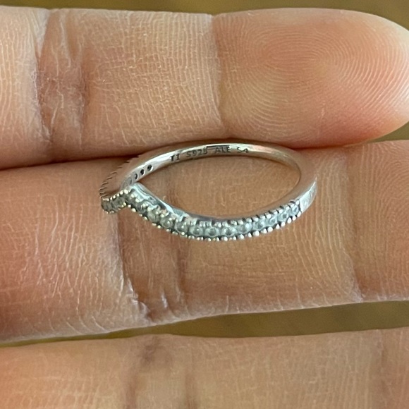 Pandora Gemstone Rhinestone Ring W/ Multiple CZ Stones US 7 EUC - Picture 6 of 8